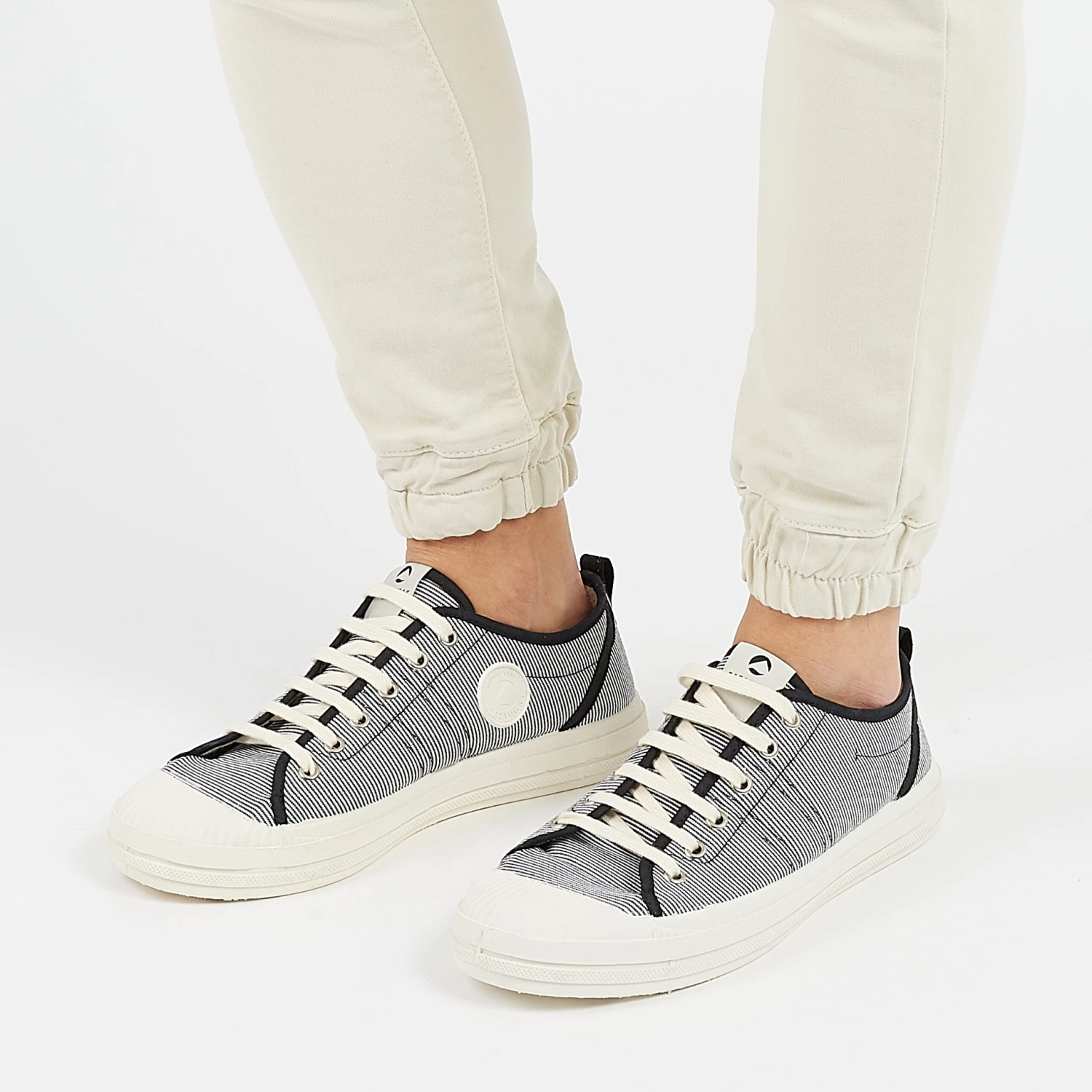 Pataugas ETCHEL/TRAY H2H NOIR 7 Pataugas ETCHEL/TRAY H2H NOIR – Image 7